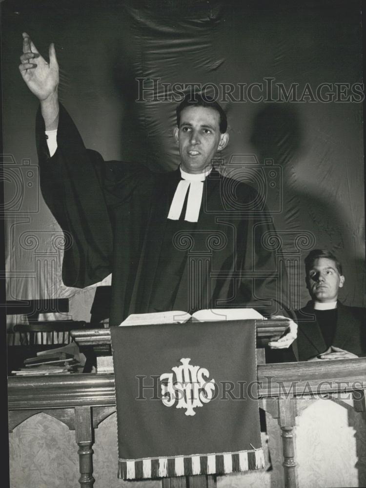 Press Photo Mobile Missionaries, Cyril Blount, Brian Webb - Historic Images