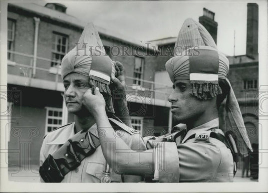 1953 Press Photo Colonial Coronation Contingent At Woolwich - Historic Images