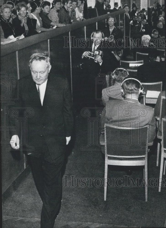 Press Photo Director General, Emeljanow - Historic Images
