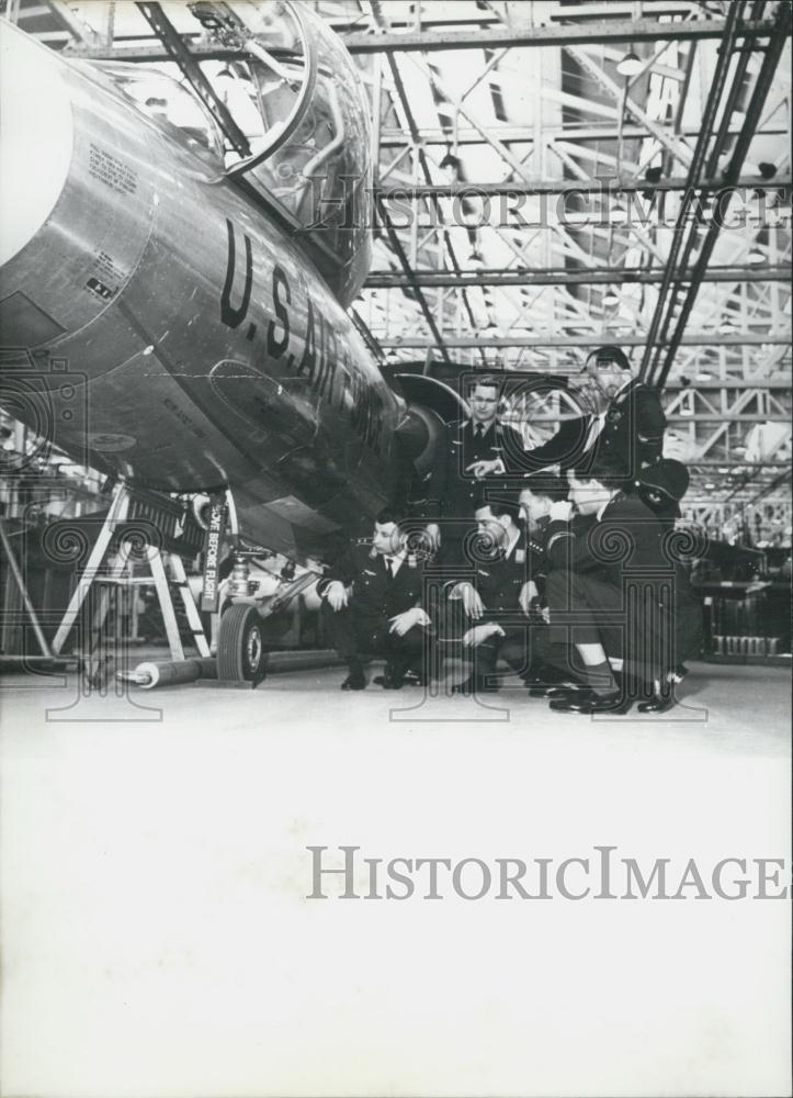 1960 Press Photo German Air Force Officers, Lockheed - Historic Images