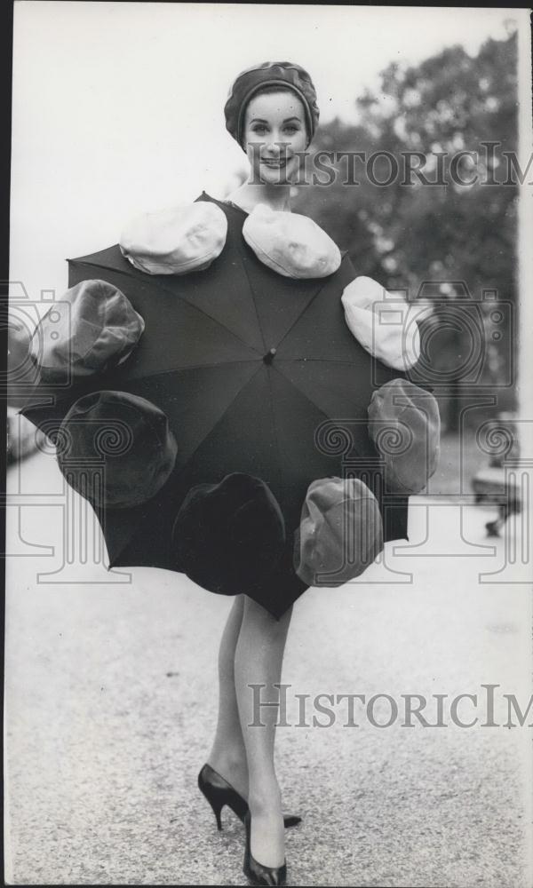 Press Photo Automa Berets By Edward Mann, Sylvia Collins - Historic Images