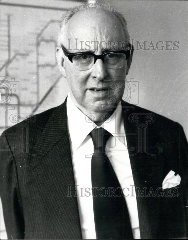 1980 Press Photo Sir Peter Masefield new caretaker chief of London transport - Historic Images