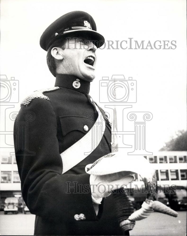 1973 Press Photo The Queen&#39;s Dragon Guards - Historic Images