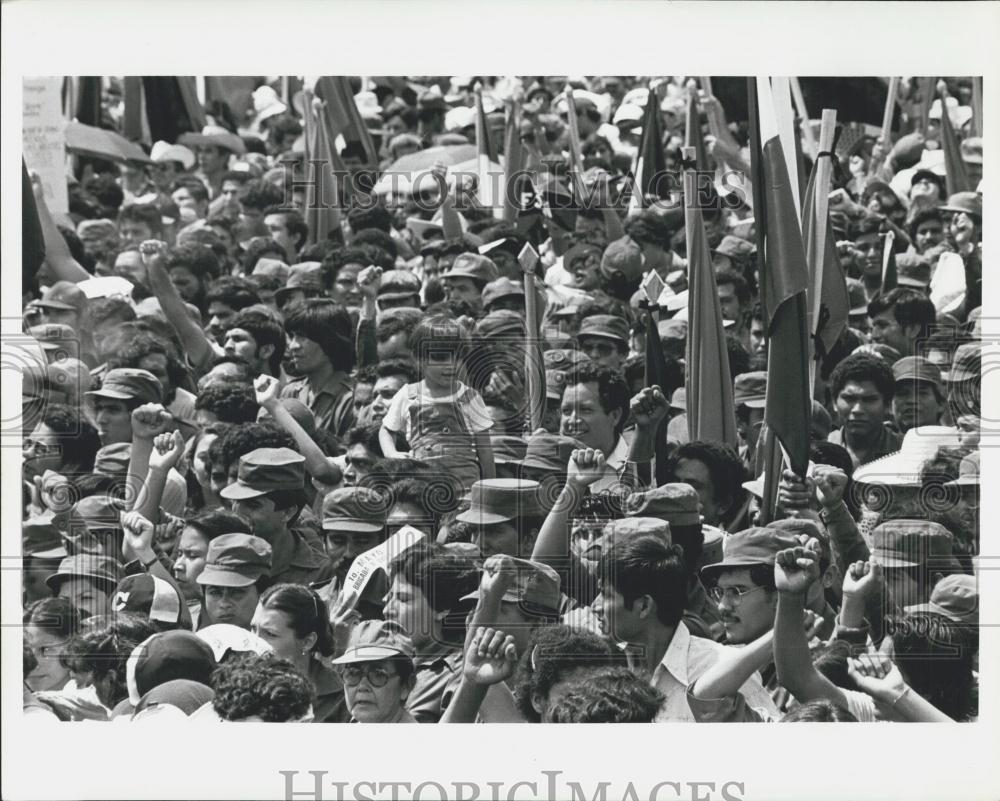 1981 Press Photo Celebrating May Day Maraqua, Nicaragua - Historic Images