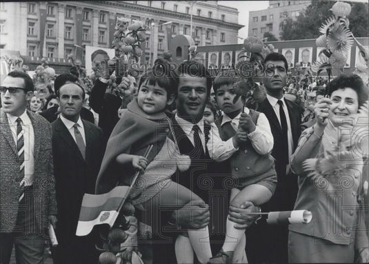 1968 Press Photo Bulgarian National Holiday Sofia Working People Demonstration - Historic Images