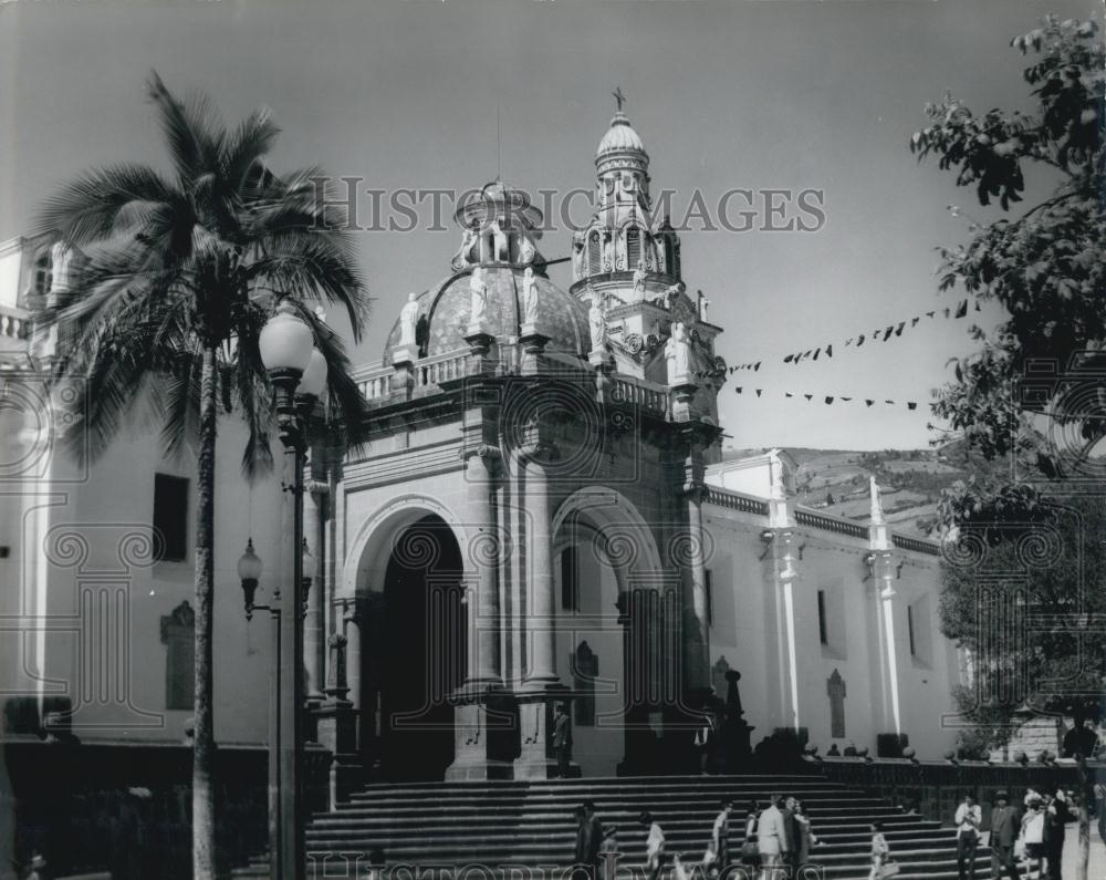 Press Photo The Cathedral In The Old Part Of Quito, Ecuador - Historic Images