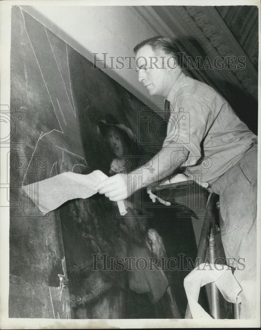 1960 Press Photo Restoring "Portrait of a man on Horseback " - Historic Images
