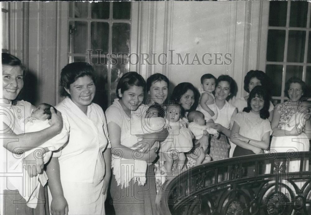 Press Photo Home for Unwed Mothers in Buenos Aires, Argentina - Historic Images