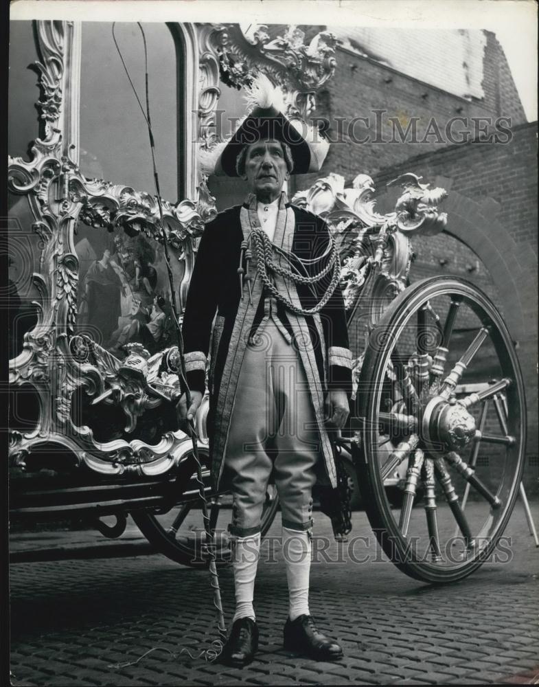 Press Photo Henry Hawkins Lord Mayor London Driver With Horse Drawn Coach - Historic Images