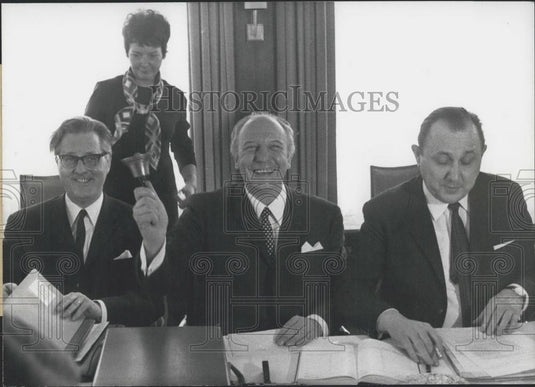 1970 Press PhotoWest Germany's Foreign Secretary Walter Scheel at FDP Meeting - Historic Images