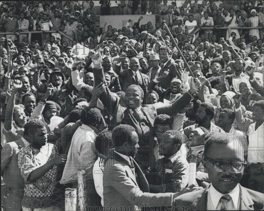1977 Press Photo Rev Sithole Conference at Football Stadium - Historic Images
