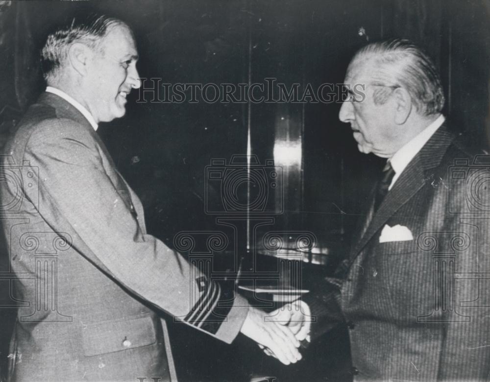 1972 Press Photo Hector Campora With Brigadier General Ezequiel Martinez - Historic Images