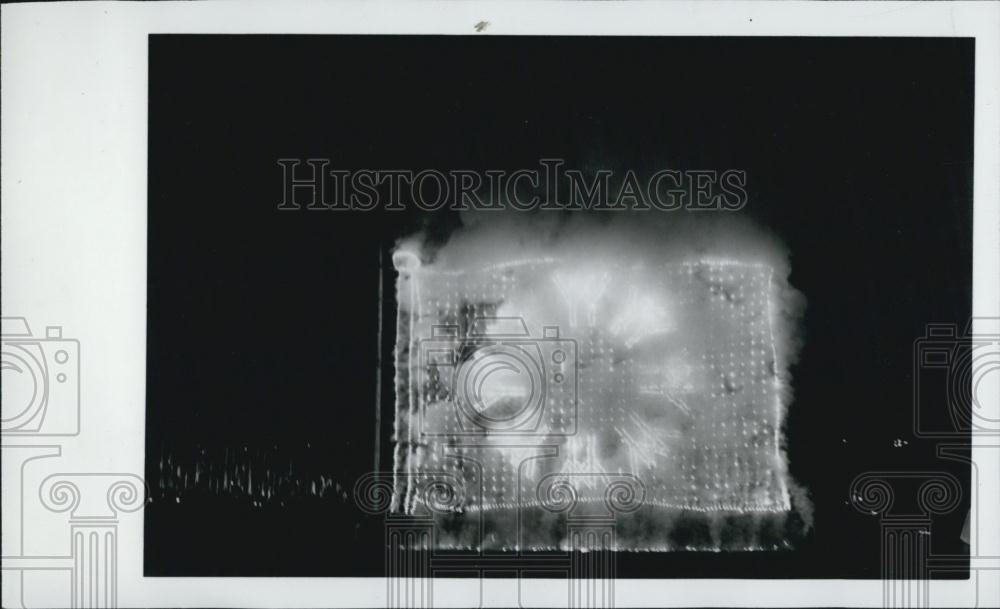 Press Photo Flag - Historic Images