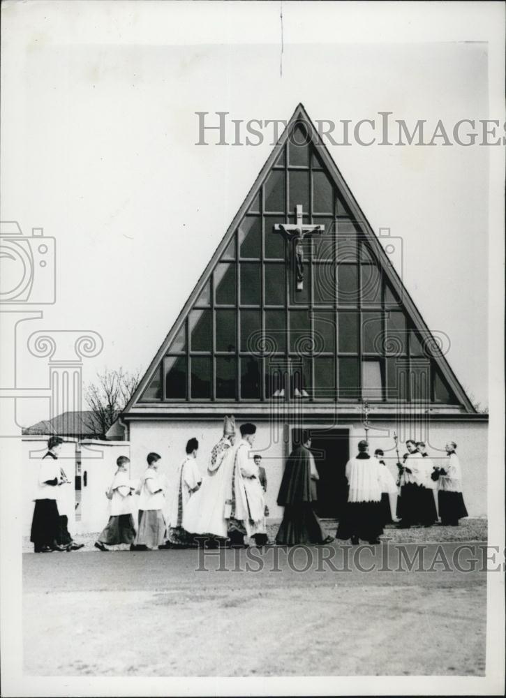 Press Photo The new St. Margaret&#39;s Church - Historic Images