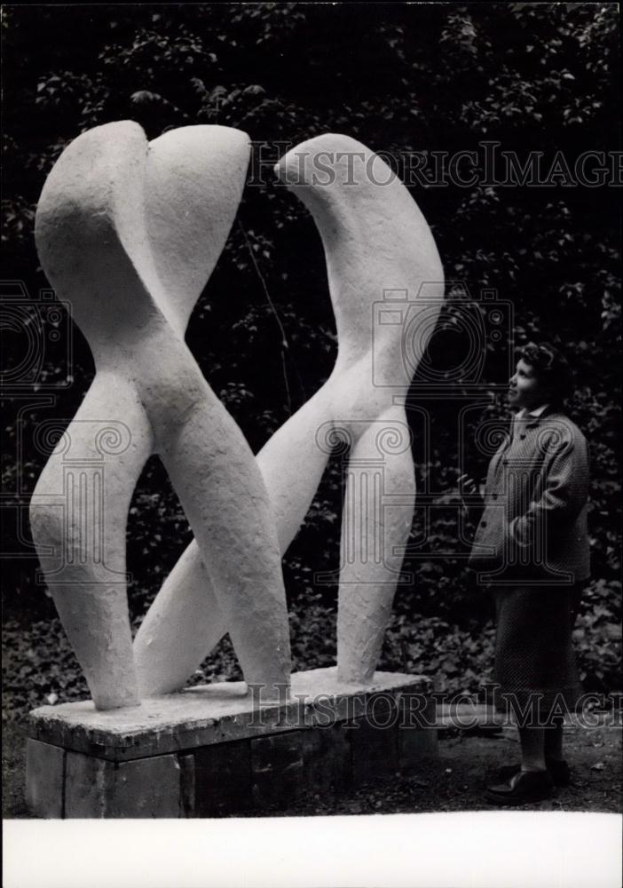 1954 Press Photo Young Sculptors Exhibit: &quot;Figure&quot; by Jean Matisse - Historic Images