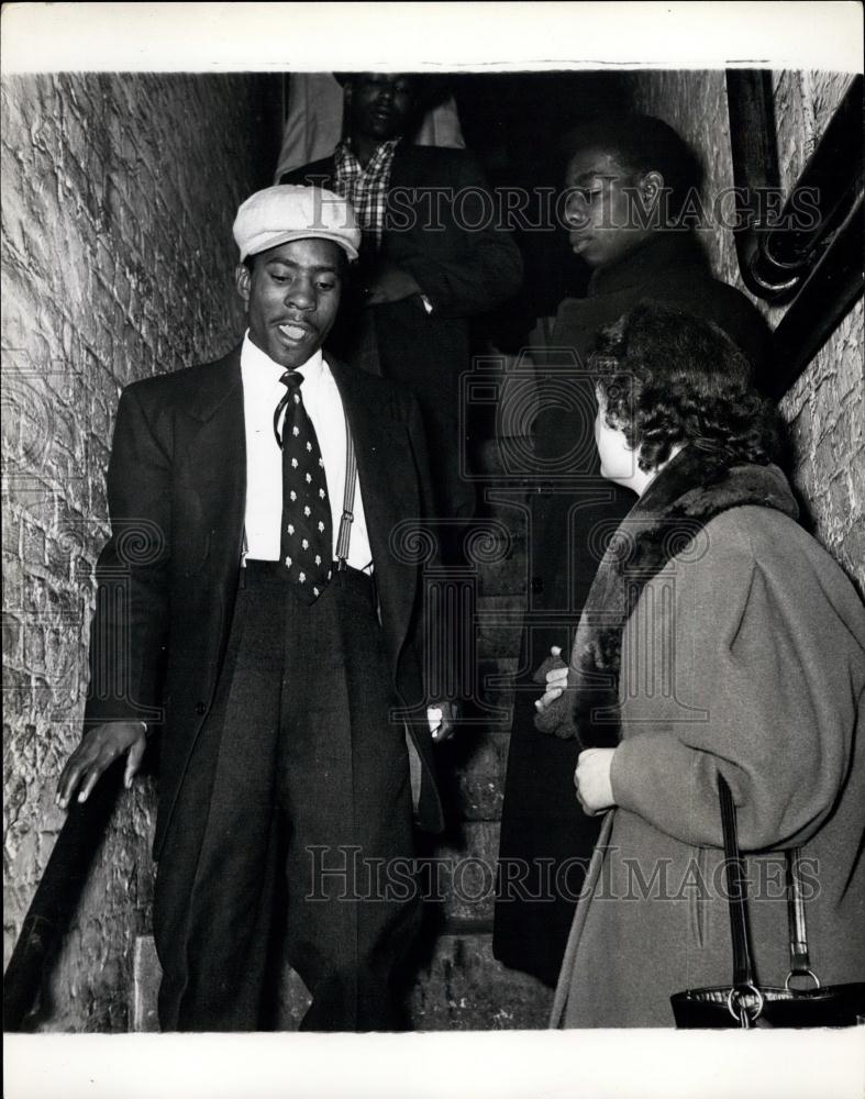 Press Photo Entrance to the Americana Club - Historic Images