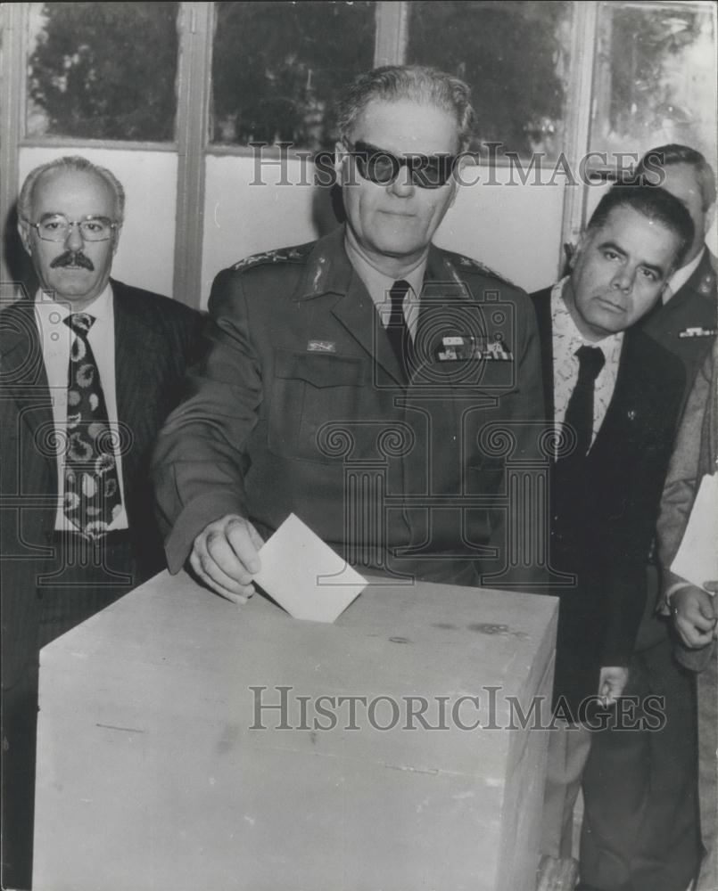 1974 Press Photo Greece President Gizikis - Historic Images