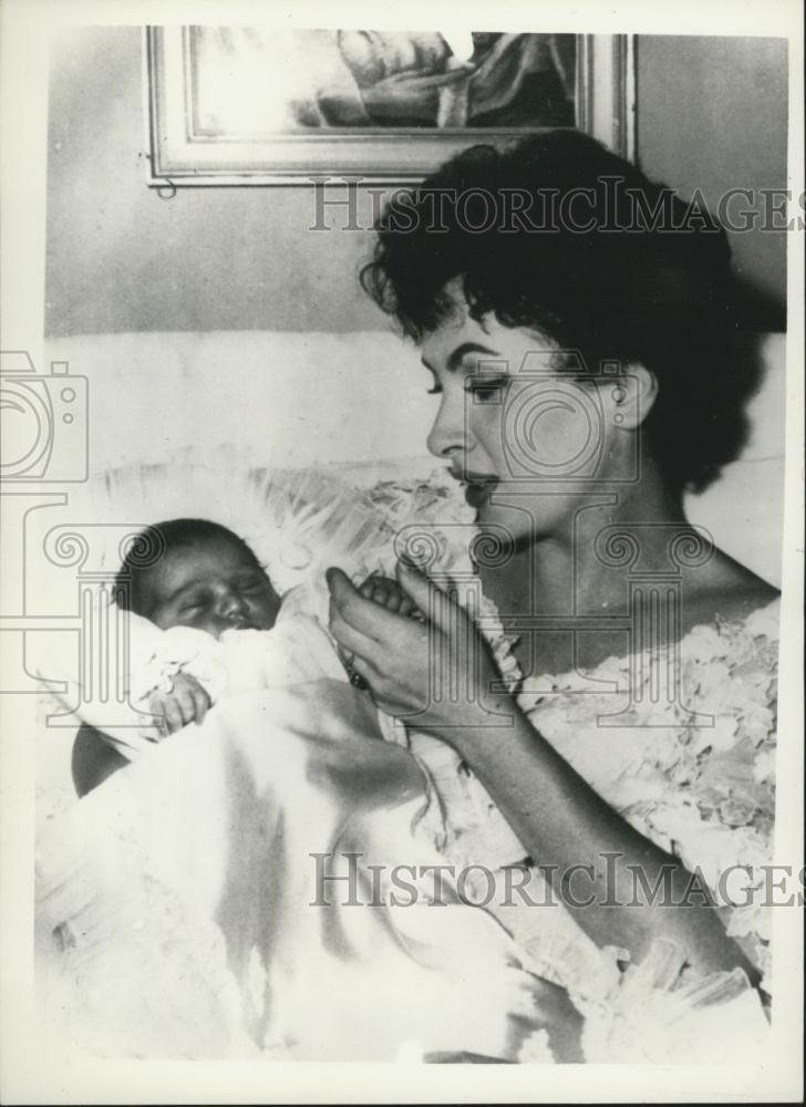 1957 Press Photo Gina Lollobrigida with Milko Jr - Historic Images