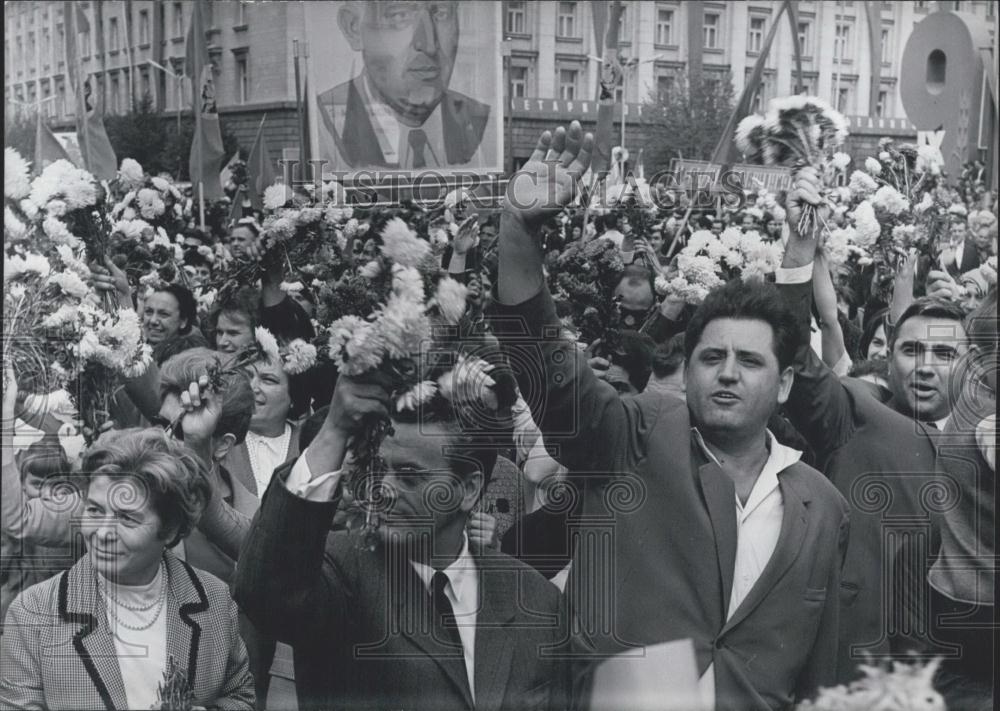 1968 Press Photo Demonstration of the Sofia working people - Historic Images