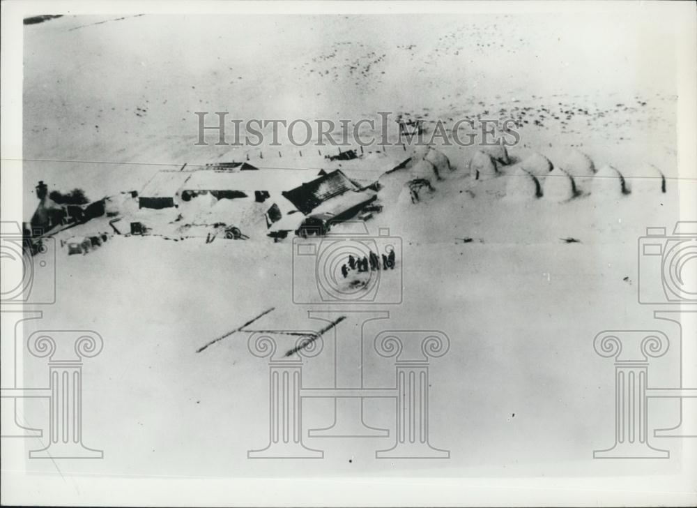 1955 Press Photo Operation Food-Drop in Scotlands snows - Historic Images