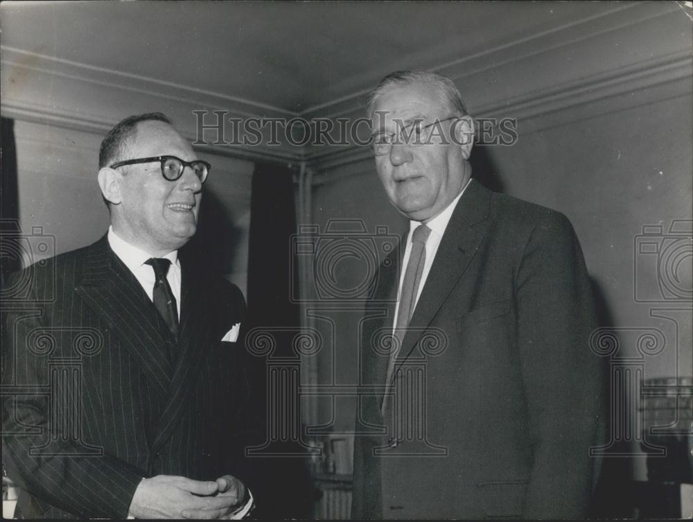 1961 Press Photo Heinrich Krone &amp; M. Maurice Schumann At National Assembly - Historic Images