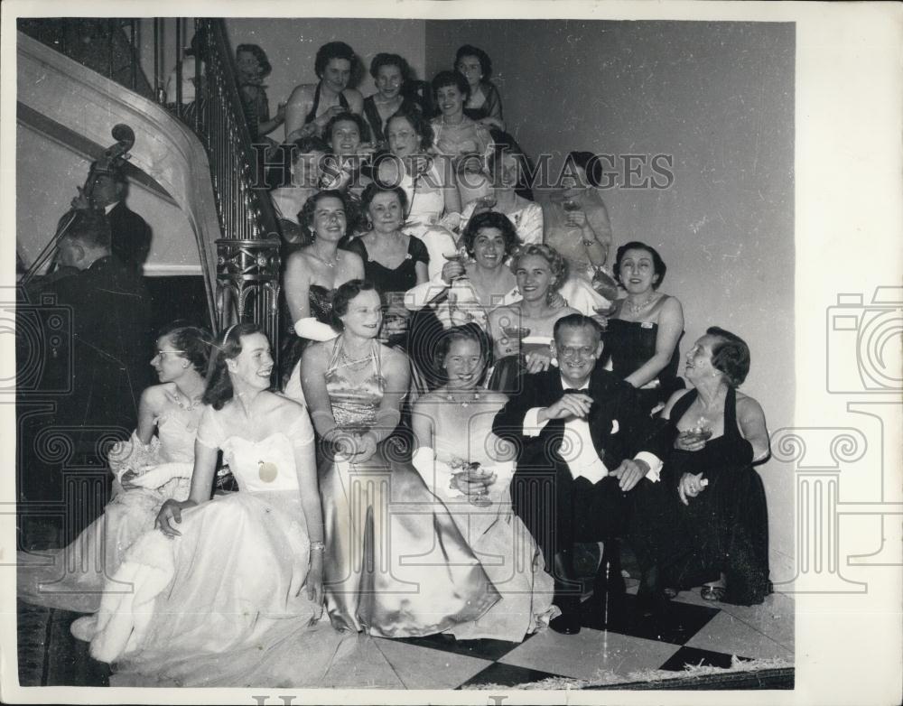 1955 Press Photo Reception For the Diplomatic Corps in Belgrade - Historic Images