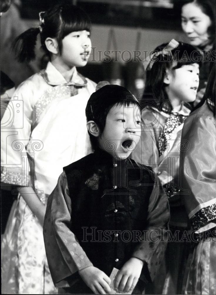 1981 Press Photo Schoolchildren celebrate the Chinese New Year - Historic Images