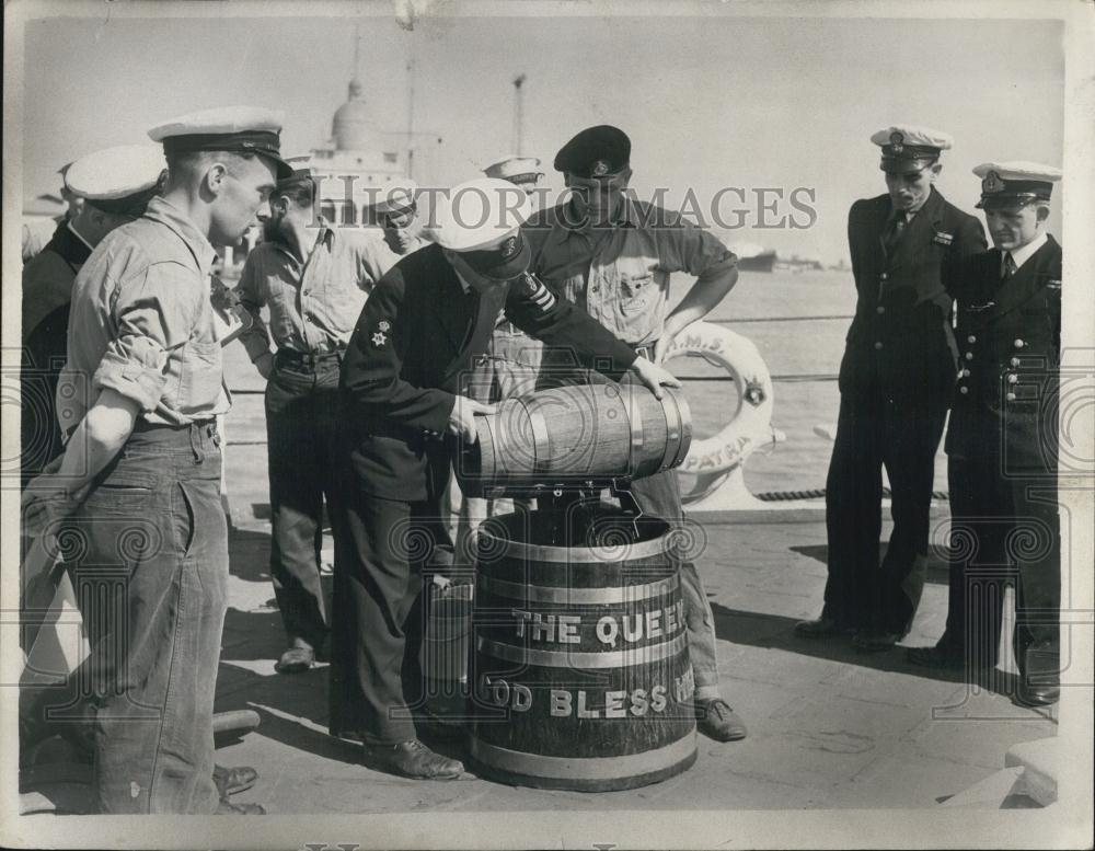 1952 Press Photo Royal Navy Ship Cleopatra - Historic Images