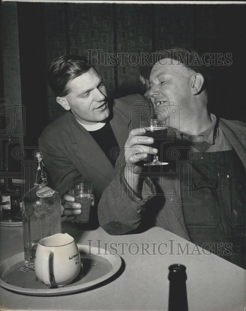 Press Photo Reverend Oyril Blont And Miner Walter Brown - Historic Images