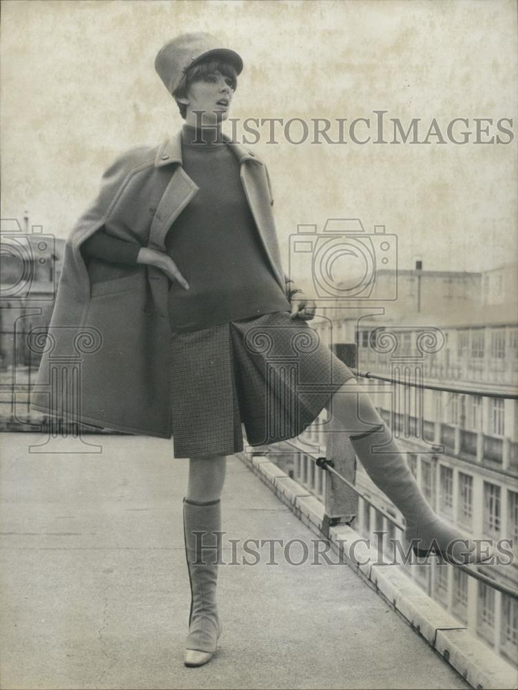 1966 Press Photo Model Wears Carold Woolen Cape Skirt Trousers Designed Basta - Historic Images