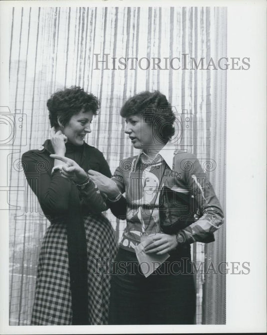 1975 Press Photo International Women's Day Conference - Historic Images