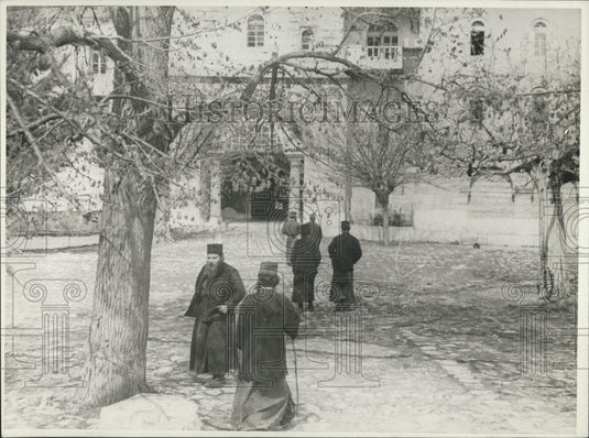 Press Photo Esphigmenou Monastery, Monks, Athos, Greece - Historic Images