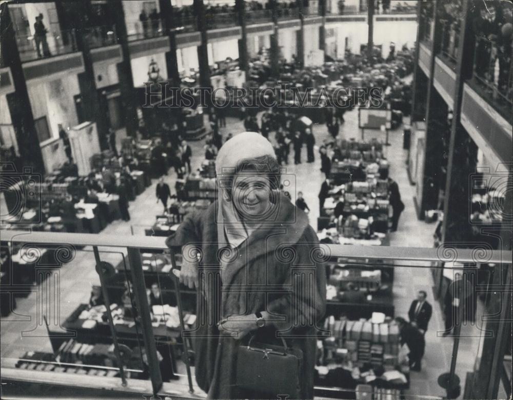 1970 Press Photo Women Become Members of Lloyds - Historic Images