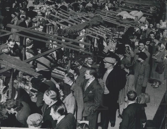 1949 Press Photo Sweet Stall, Petticoat Lane - Historic Images