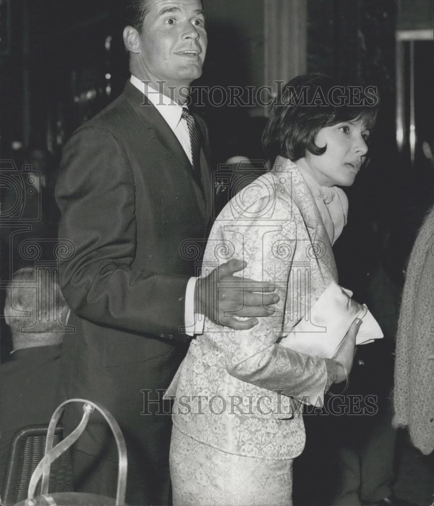 1962 Press Photo Actor James Garner and his wife - Historic Images