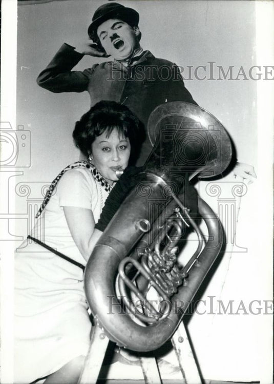 1963 Press Photo Kitty Mattern Wife Sigfreid Arno Actor Golden Twenty Years Ball - Historic Images