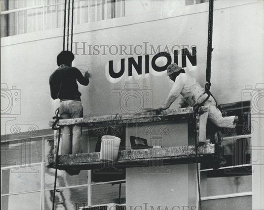 1979 Press Photo Australia's Water and Sewerage Union Spelled Sign Wrong - Historic Images