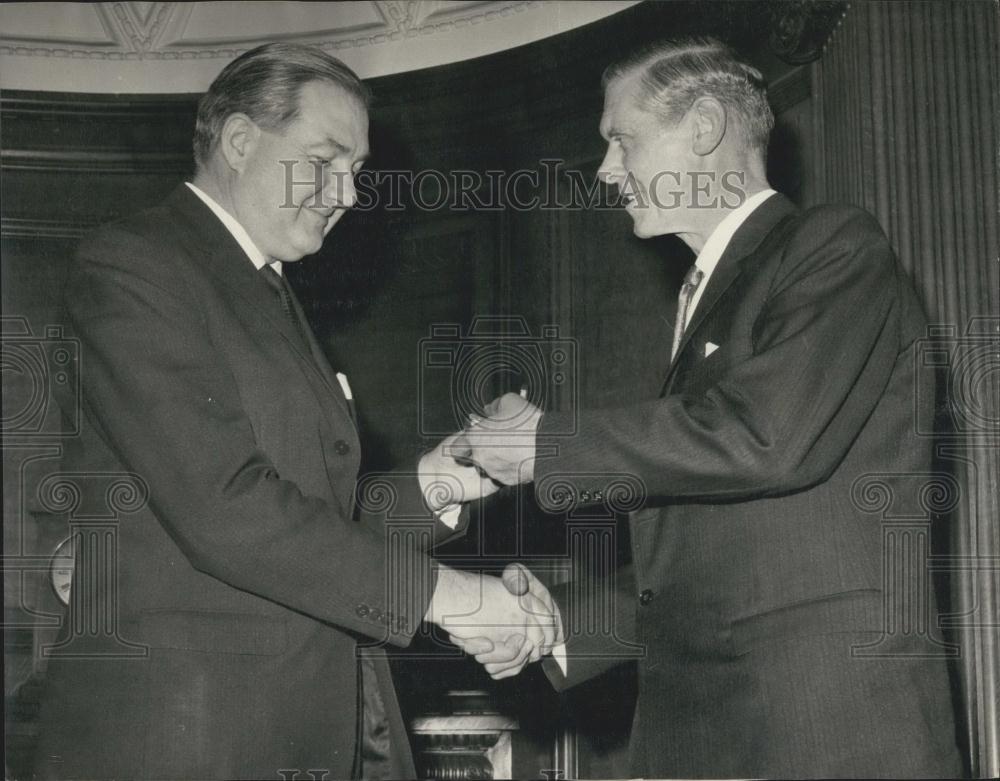 1967 Press Photo Chancellor of the Exchequer, Mr.Callaghan & Ronald G Towersey - Historic Images