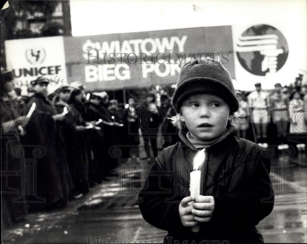 1986 Press Photo UNICEF parade in Poland - Historic Images