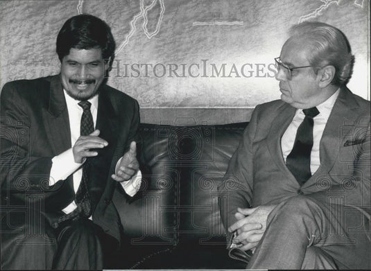 1988 Press Photo UN Gen-Secretary Perez de Cuellar & Bechir Mustapha in Geneva - Historic Images
