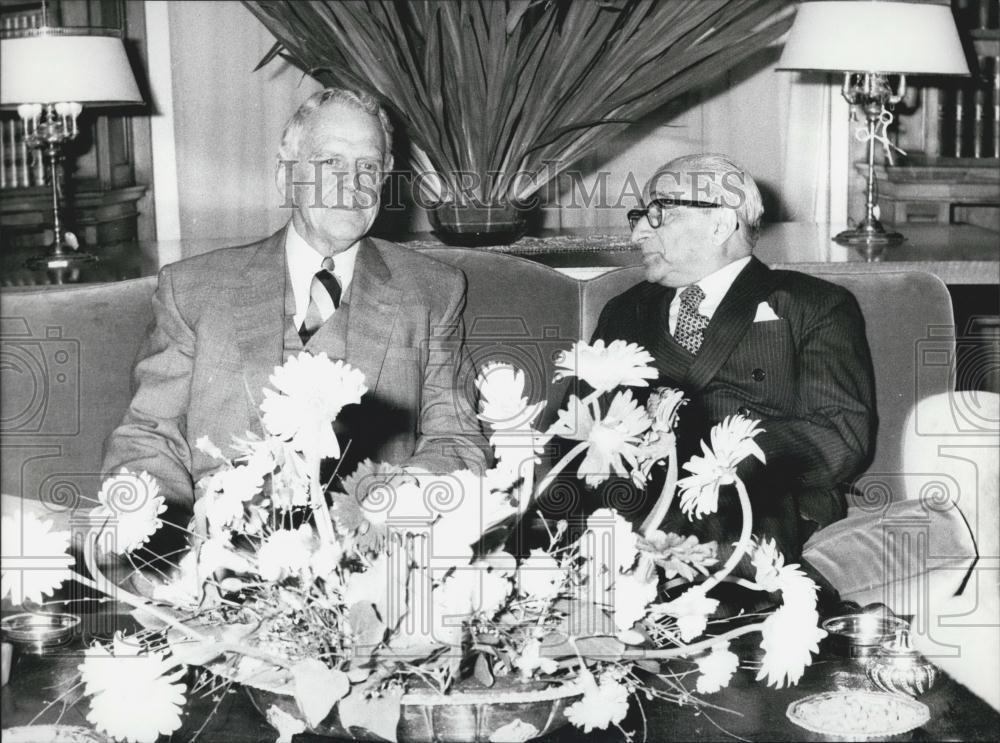 1977 Press Photo US Presidential Every Clark Clifford and Greek President - Historic Images