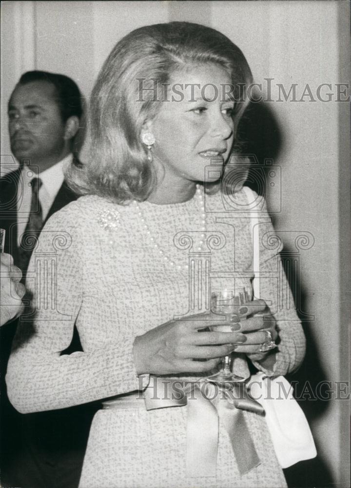 Press Photo Tina Niarchos - Historic Images