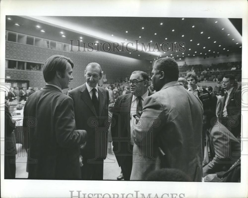 1977 Press Photo UN Security Council Approves Resolution - Historic Images