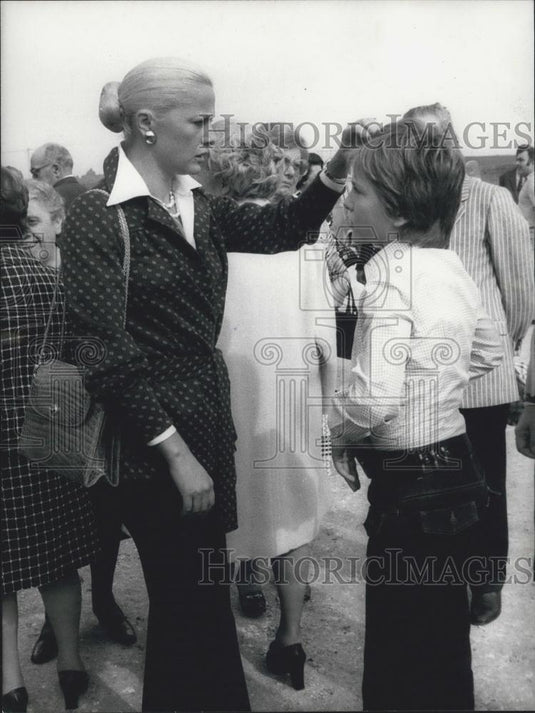 1973 Press Photo Virina Lisi & Son Carrado Pesci (II) - Historic Images