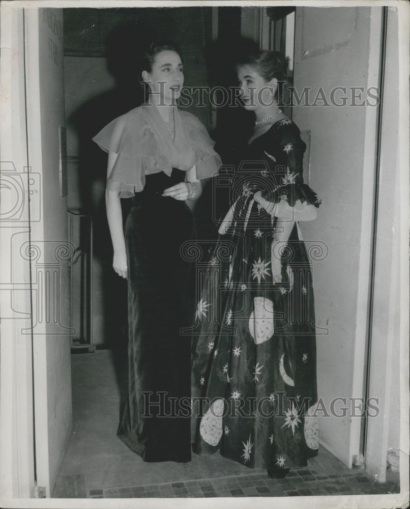 1952 Press Photo Students Dress Designs Royal College Art Dress Show Fashion - Historic Images