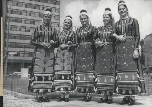 1966 Press Photo Bulgarian Folk Artist Team in Berlin. - Historic Images