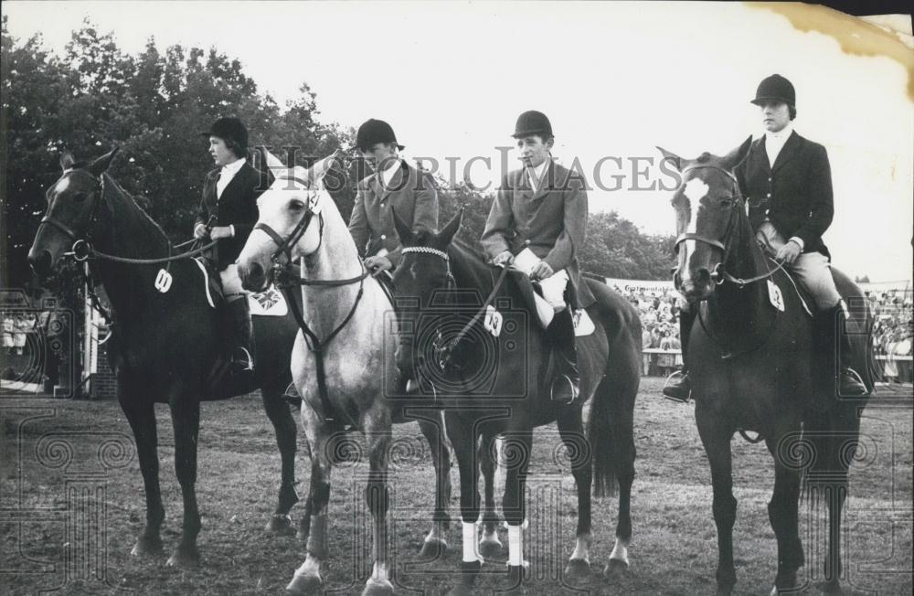 1958 Press Photo English Junior Riding Team - Historic Images