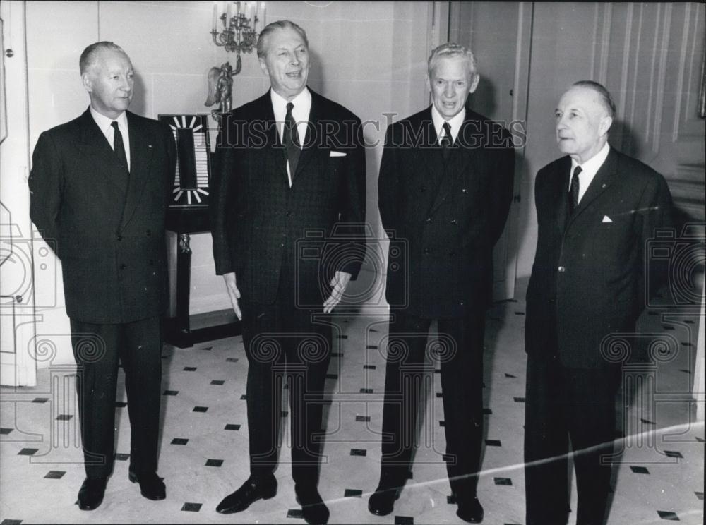 1969 Press Photo French &amp; German Government Officials Meet in Paris - Historic Images