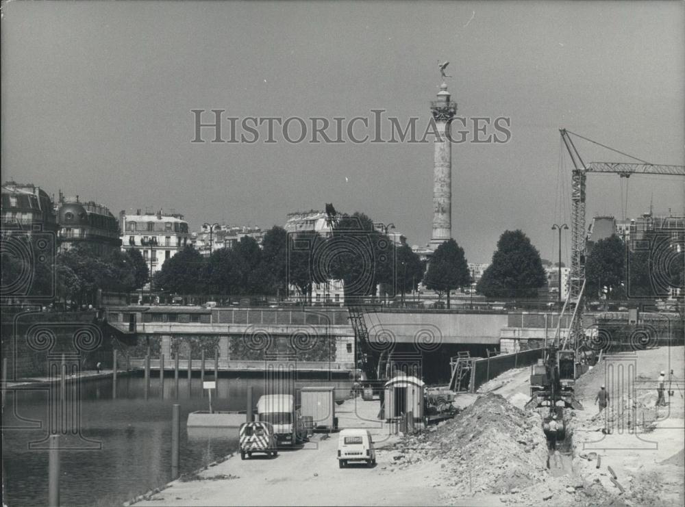 1982 Press Photo Naval Dockyard Under Construction at Port de Plaisance - Historic Images