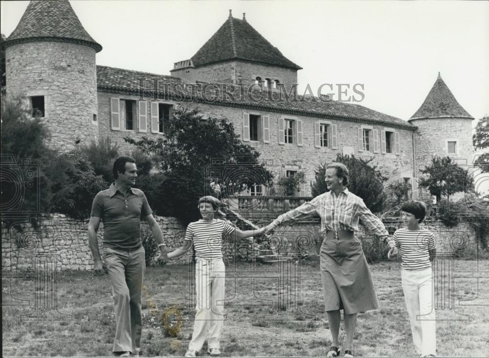 1980 Press Photo Prince Henrik, Joachim, Queen Margrethe, Frederik in Garden - Historic Images